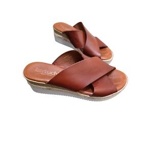 Bertucci Women's Brown Leather Cross-Strap Wedge Sandals Size 39
